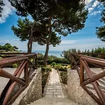 Terra Del Sole 10&2, Emma *