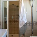 Villa Terra Del Sole 10&2, Emma Licata