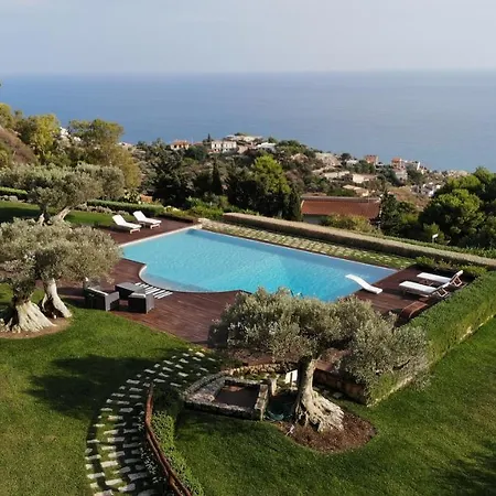 Villa Terra Del Sole 10&2, Emma *