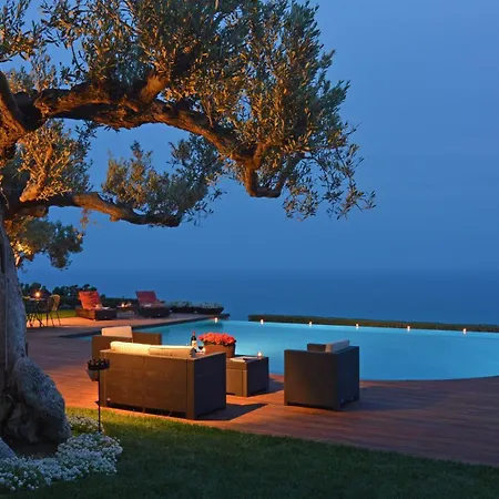 Terra Del Sole 10&2, Emma Vila