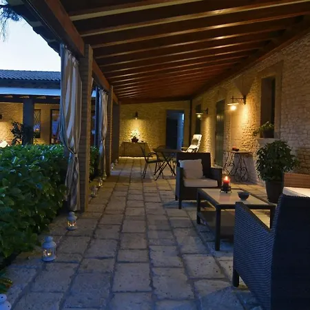 Terra Del Sole 10&2, Emma Licata