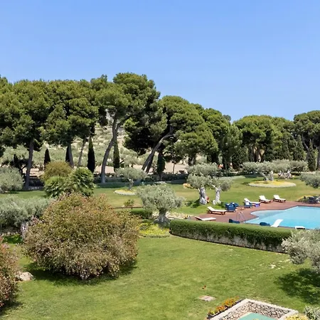 Terra Del Sole 8, Emma Villa